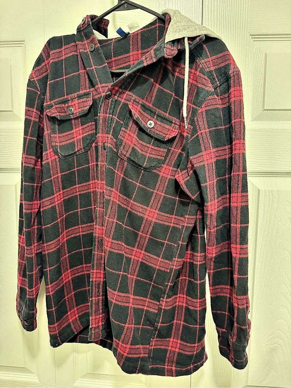 H&M Plaid Hooded Jacket in Black & Red Size XS Like New